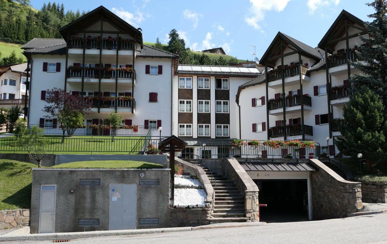 Apartments Casa Metz Santa Cristina Val Gardena Eksteriør billede